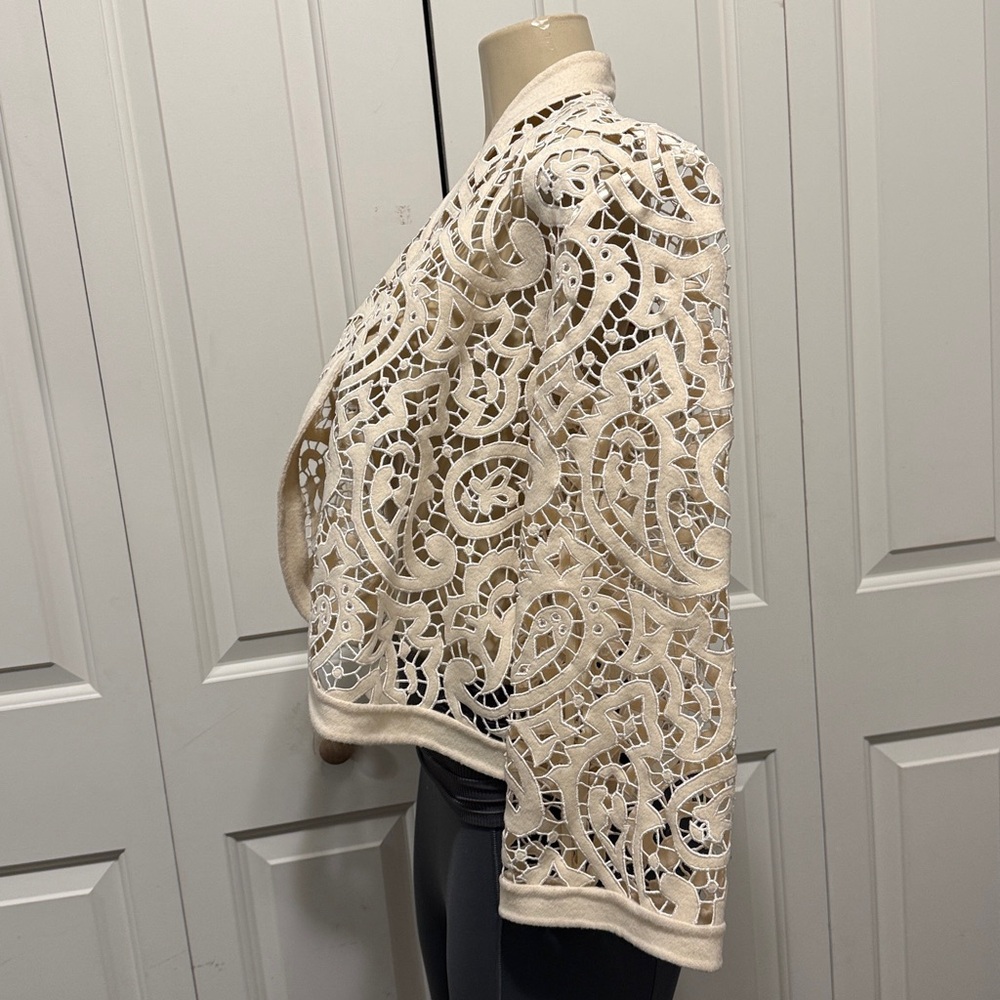 Chic Open-Front Lace Shrug in Cream - Picture 2 of 11